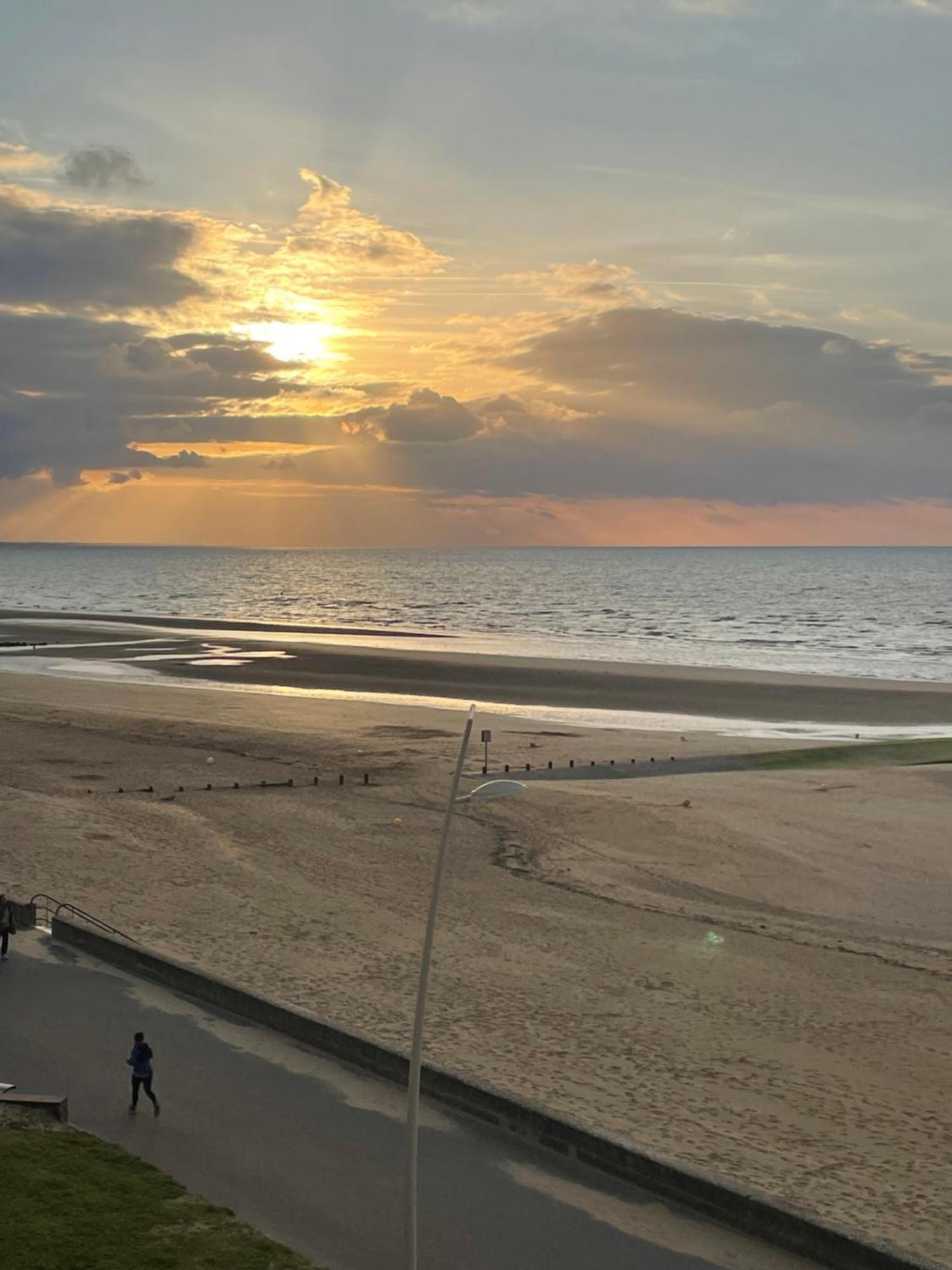Appartement Vu Sur Mer Cabourg Luaran gambar
